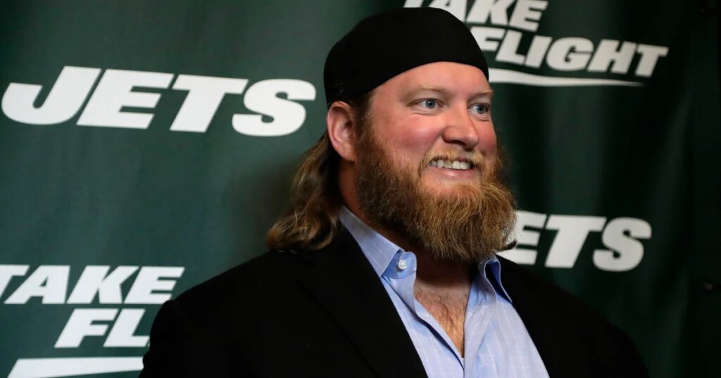 Nick Mangold, legendary New York Jets center, dies from kidney disease at 41, team announces