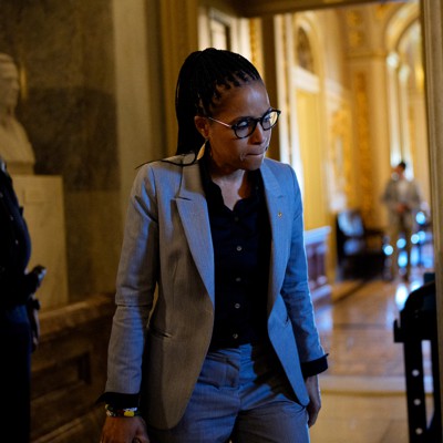 Senate committee backs .4B FBI HQ move over Democratic protests Senate committee backs .4B FBI HQ move over Democratic protests