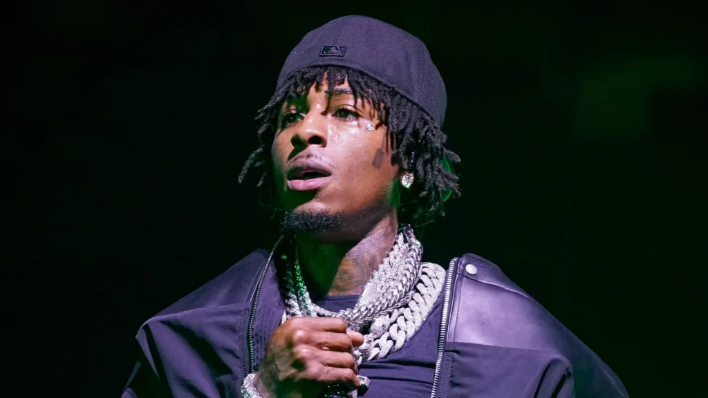 Social Media Users Think She’s Expecting (Vid.) Social Media Users Think She’s Expecting (Vid.)