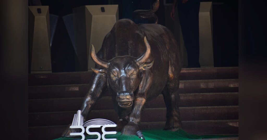 Stock Market LIVE: Sensex rises 300 pts, Nifty holds 25,950 ; Metal index up 2%; Airtel dips | Markets News