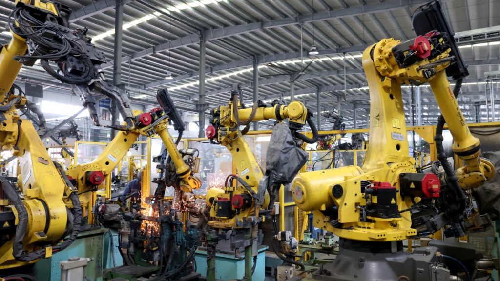 China’s factory activity slows down in October, missing expectations, private survey shows China’s factory activity slows down in October, missing expectations, private survey shows