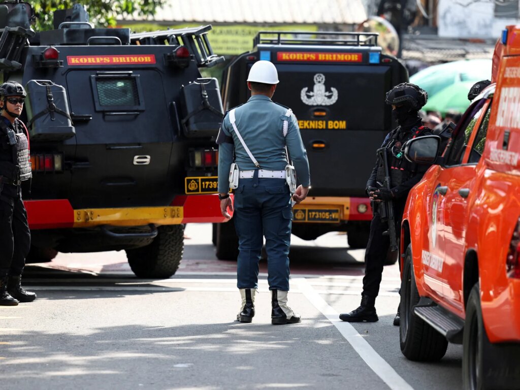 Explosion at mosque in Indonesia’s Jakarta injures more than 50, police say | News Explosion at mosque in Indonesia’s Jakarta injures more than 50, police say | News