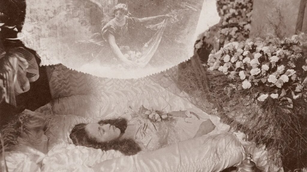 James Van Der Zee’s Dreamlike Images of the Departed James Van Der Zee’s Dreamlike Images of the Departed