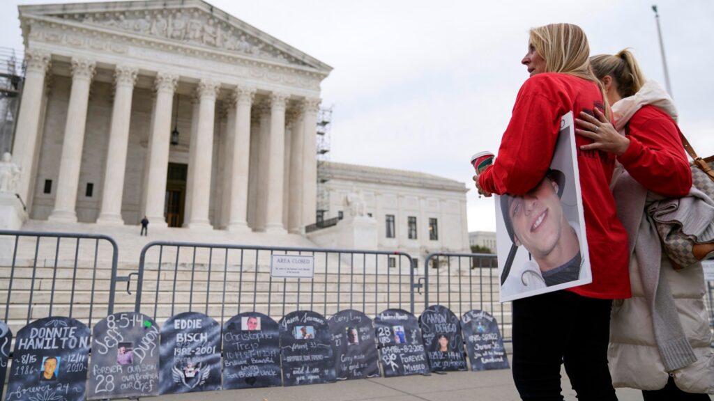 Judge says he’ll OK opioid settlement with Purdue Pharma, Sackler family : NPR