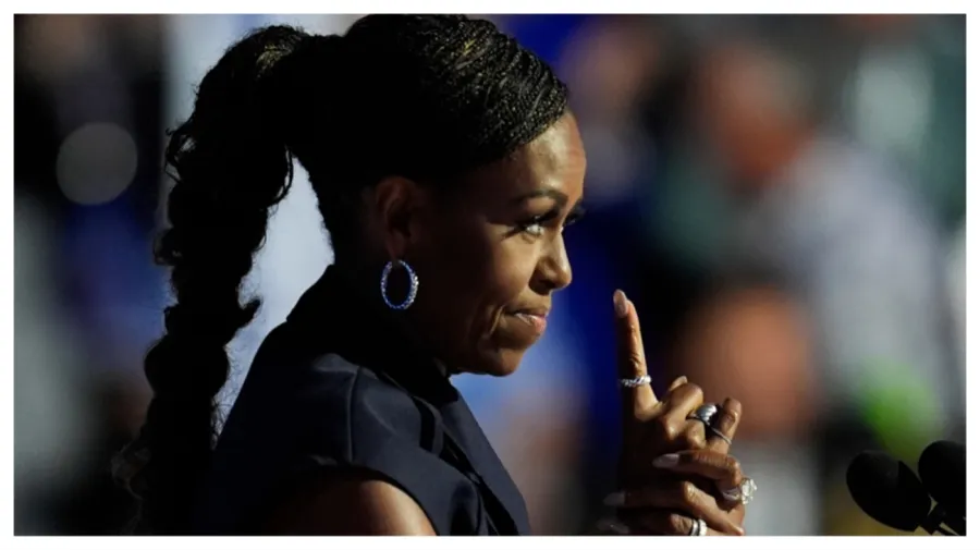 Michelle Obama: Presidents should set 'standard' on gifts, not give 'wealthy people' more access Michelle Obama: Presidents should set 'standard' on gifts, not give 'wealthy people' more access