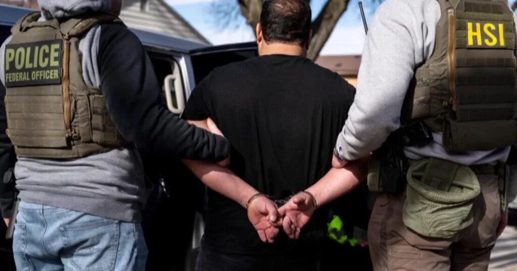 Only 16 of over 600 detained by ICE in Chicago area have criminal histories, records show Only 16 of over 600 detained by ICE in Chicago area have criminal histories, records show